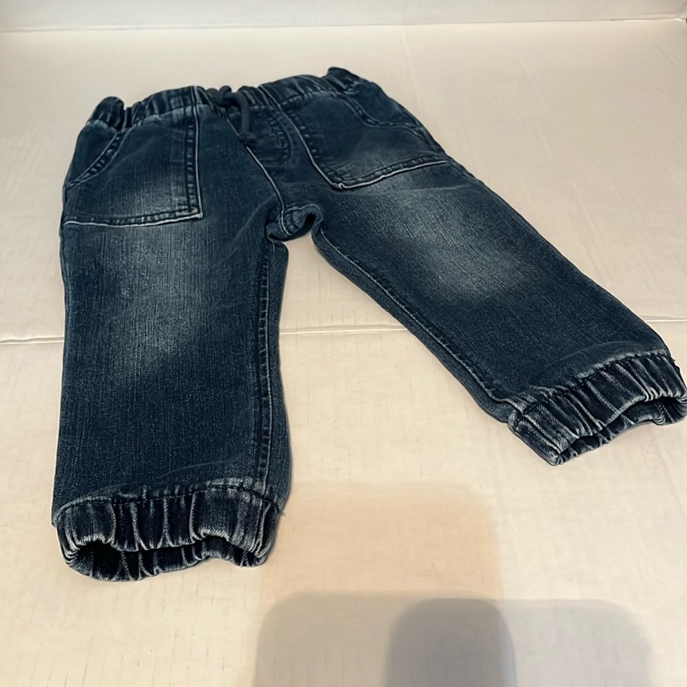 Cat & Jack size 18 months blue jeans. NWOT